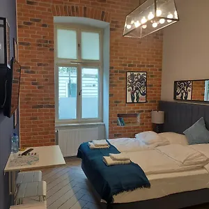 https://uroczy-apartament-2-stare-miasto-krakow.krakowhotelspoland.com